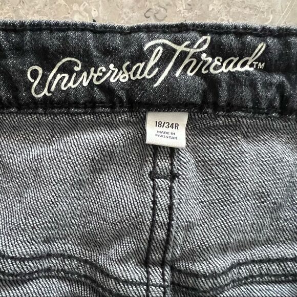 Universal Thread Black faded Jean Skirt Size 18/34R 90% cotton 2%lycra - Picture 5 of 7